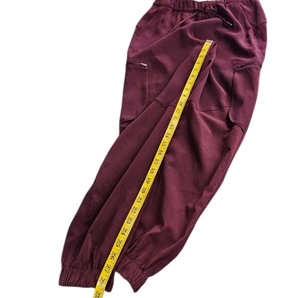 Lululemon Womes Relaxed Lightweight Cargo Pant Cassis, Quick Dry, Jogger, Size 6 - Picture 9 of 10